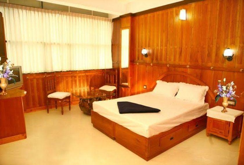 Dolphin Residency Hotel Thekkady Luaran gambar